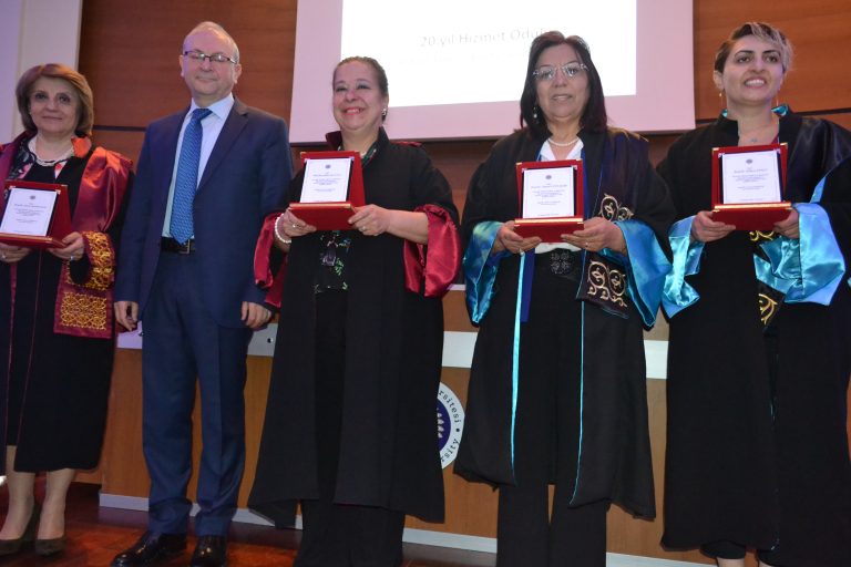 4c4bbce9c192c01b09469335dee05dd3