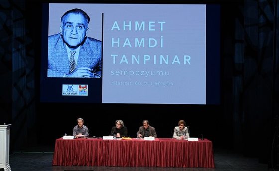 Prof. Dr. Ahmet Sarı, İstanbul, Zeytinburnu Belediyesi’nin 21-22 Ocak 2022 tarihlerinde düzenlediği “Ahmet Hamdi Tanpınar Sempozyumu Vefatının 60. Yılı Anısına” adlı sempozyumda  “Gerçeklik Yurttaşı Olmak İçin Kurmacadan Taşma: Tanpınar’ın Roman Kahramanlarına Yazdığı Mektuplara Dair” adlı bildirisini sundu.
