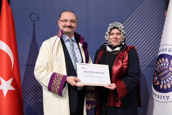 Atatürk Üniversitesinde Doktora Mezuniyet ve En İyi Tez Ödül Töreni Düzenlendi