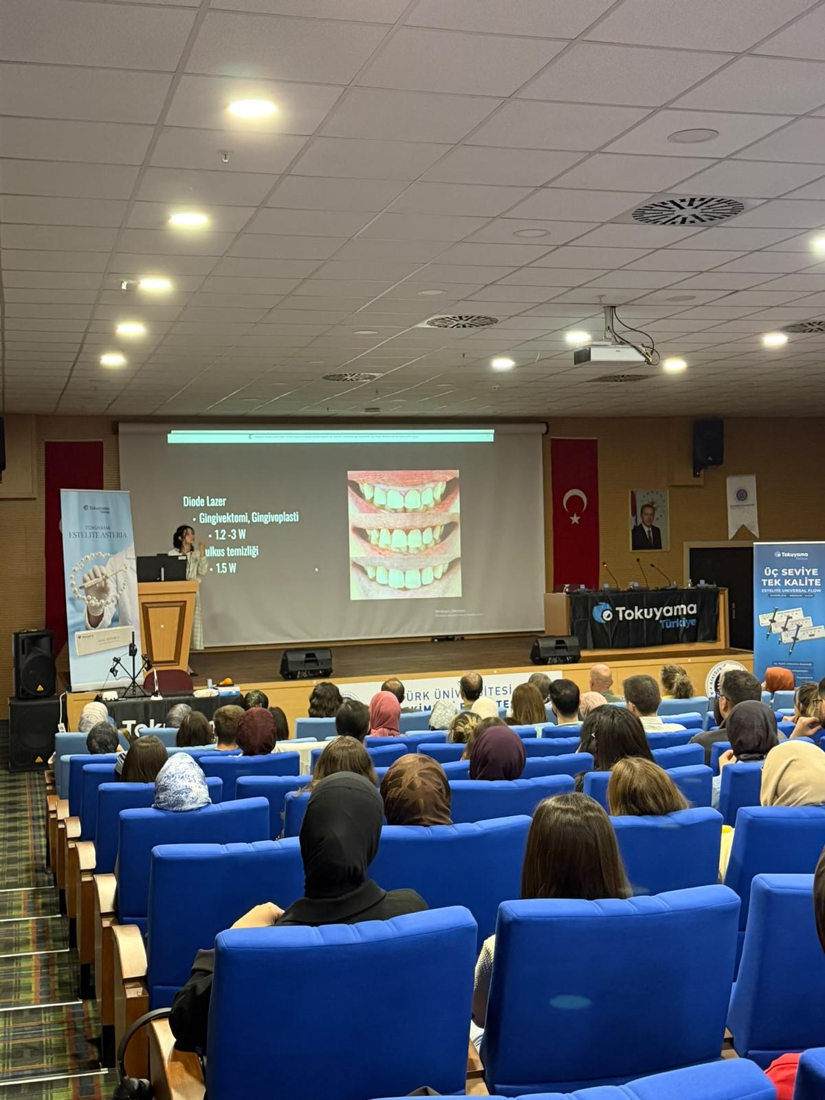 Anterior kompozit restorasyonlarda materyal ve teknik seçimi sunumu