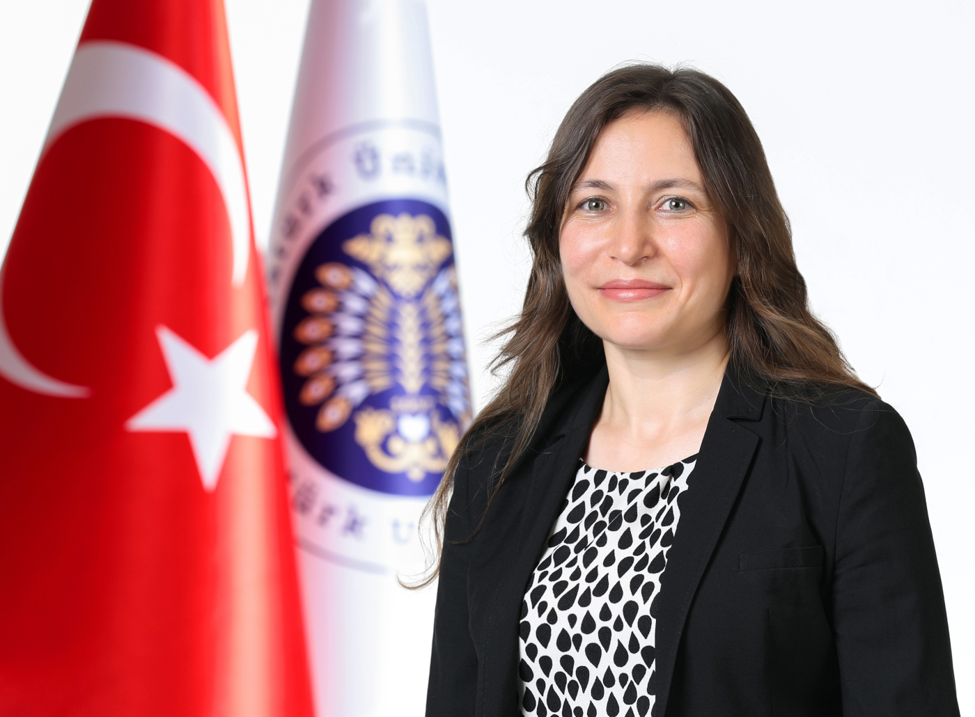 Prof. Dr. Ayşe Bayrakçeken
