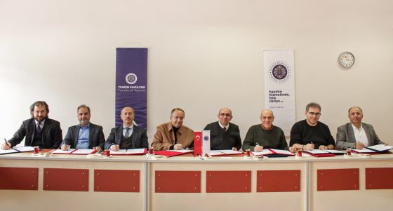 Turizm Fakültesi Turizm İşletmeciliği Bölümü ile Uluslararası İlişkiler Bölümü Arasında Çift Anadal ve Yandal Anlaşmaları İmzalandı