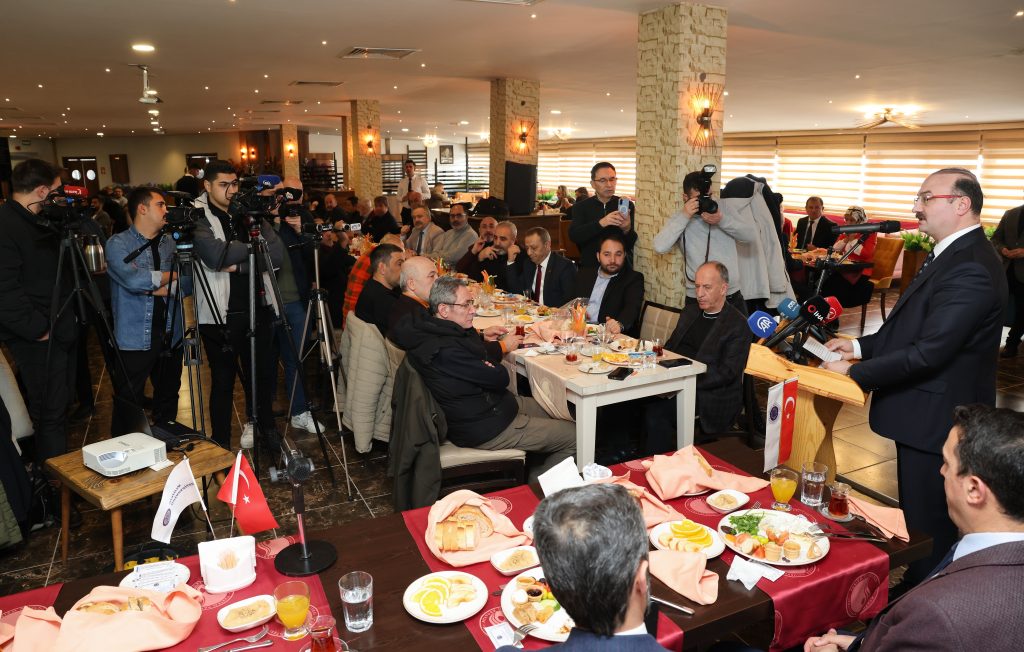 Rektör Hacımüftüoğlu, Gazeteciler Gününde Basın Mensuplarıyla Bir Araya Geldi