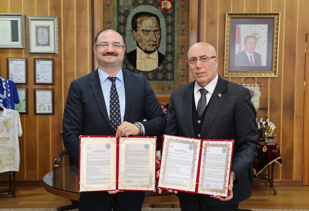 Atatürk Üniversitesi ile Türk Dünyası Mühendisler ve Mimarlar Birliği Arasında İş Birliği Protokolü İmzalandı