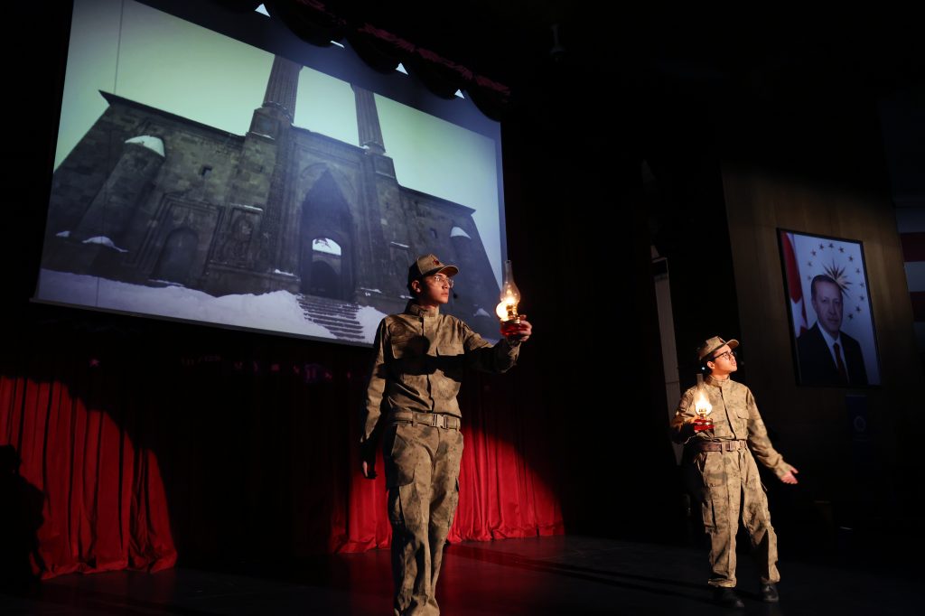 Rektör Hacımüftüoğlu, Erzurum’un Kurtuluşunun 108. Yıl Dönümü Programlarına Katıldı
