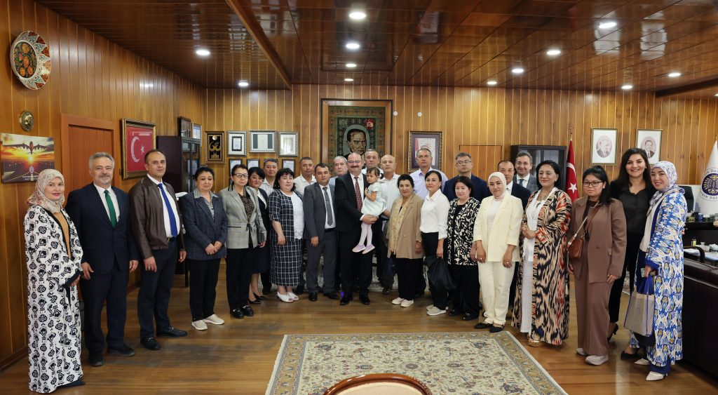 Atatürk Üniversitesinden Özbekistan Yükseköğretim Kurumlarına Akademik Rehberlik ve İş Birliği Desteği